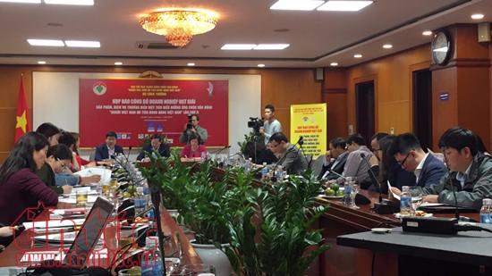 Giải thưởng 'Sản phẩm, dịch vụ Thương hiệu Việt tiêu biểu' góp phần tôn vinh hàng Việt Nam